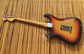 Fender Stratocaster 1965 3 Color Sunburst