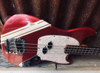 Fender Mustang Bass 1968 Competition Red