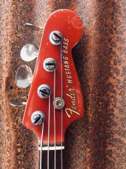 Fender Mustang Bass 1968 Competition Red