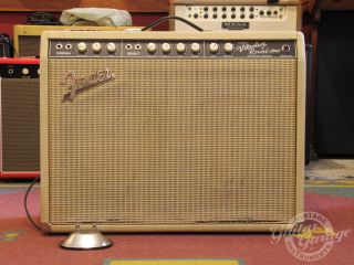 Fender Vibrolux Reverb Custom