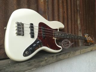 Fender Jazz Bass Classic Series 60s 2011/12 Olympic White